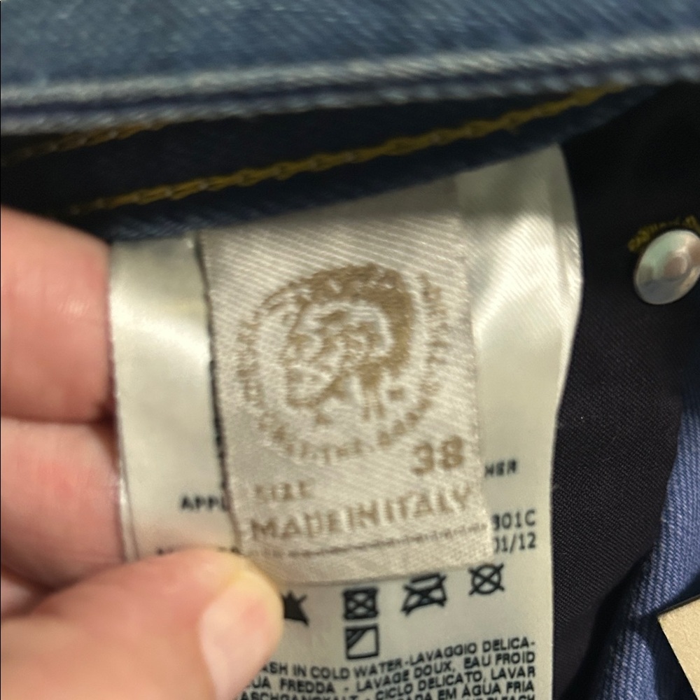 DieSel Co.  Jeans - Picture 8 of 9